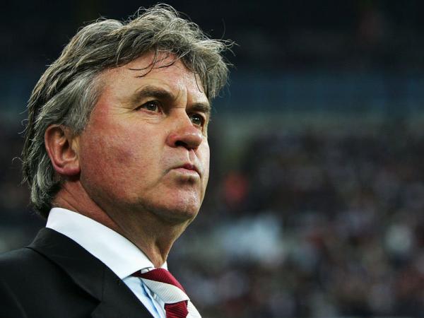 Guus Hiddink PSV Eindhoven AC Milan 2005 1865796[1]